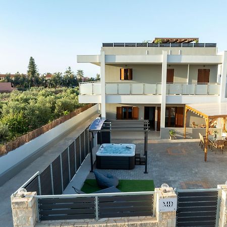 Md Residence Near The Beach W Bbq And Private Parking خيرسونِسوس المظهر الخارجي الصورة