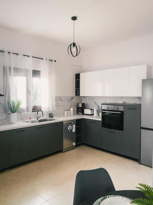 Md Residence Near The Beach W Bbq And Private Parking خيرسونِسوس المظهر الخارجي الصورة