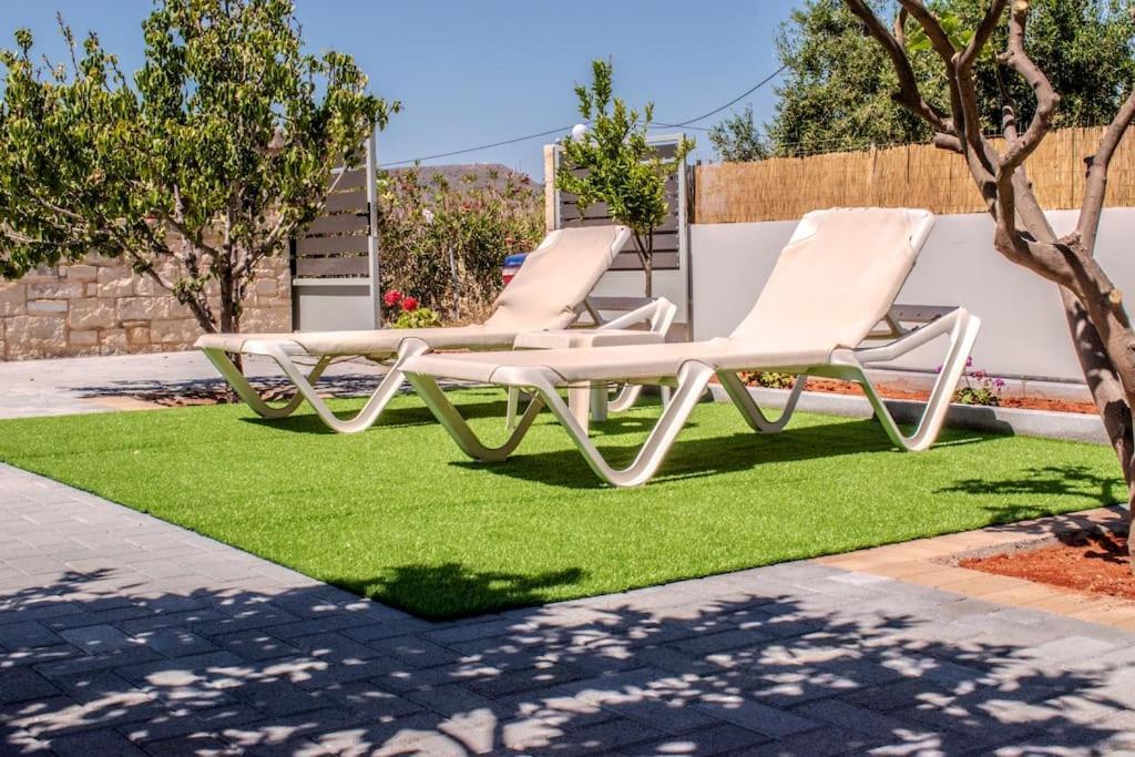 Md Residence Near The Beach W Bbq And Private Parking خيرسونِسوس المظهر الخارجي الصورة
