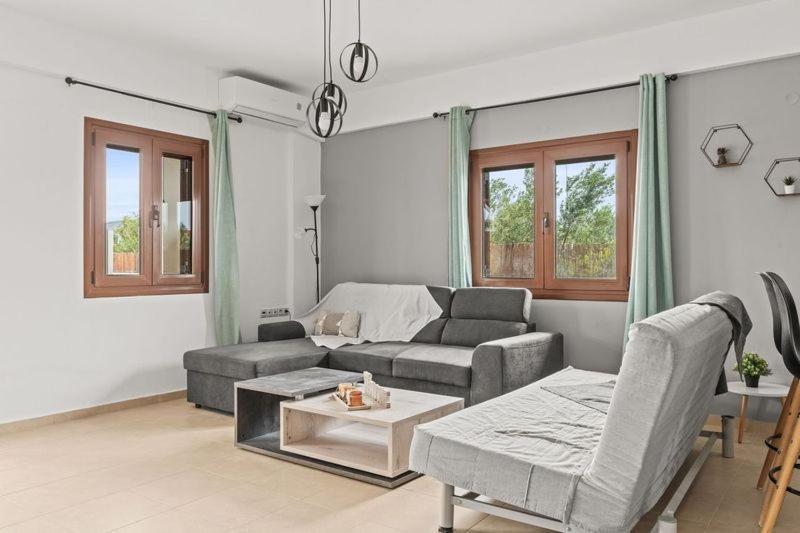 Md Residence Near The Beach W Bbq And Private Parking خيرسونِسوس المظهر الخارجي الصورة