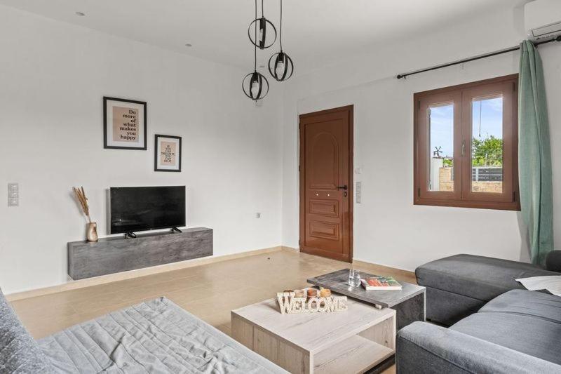 Md Residence Near The Beach W Bbq And Private Parking خيرسونِسوس المظهر الخارجي الصورة
