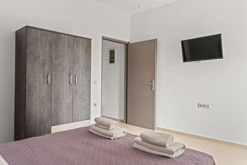 Md Residence Near The Beach W Bbq And Private Parking خيرسونِسوس المظهر الخارجي الصورة