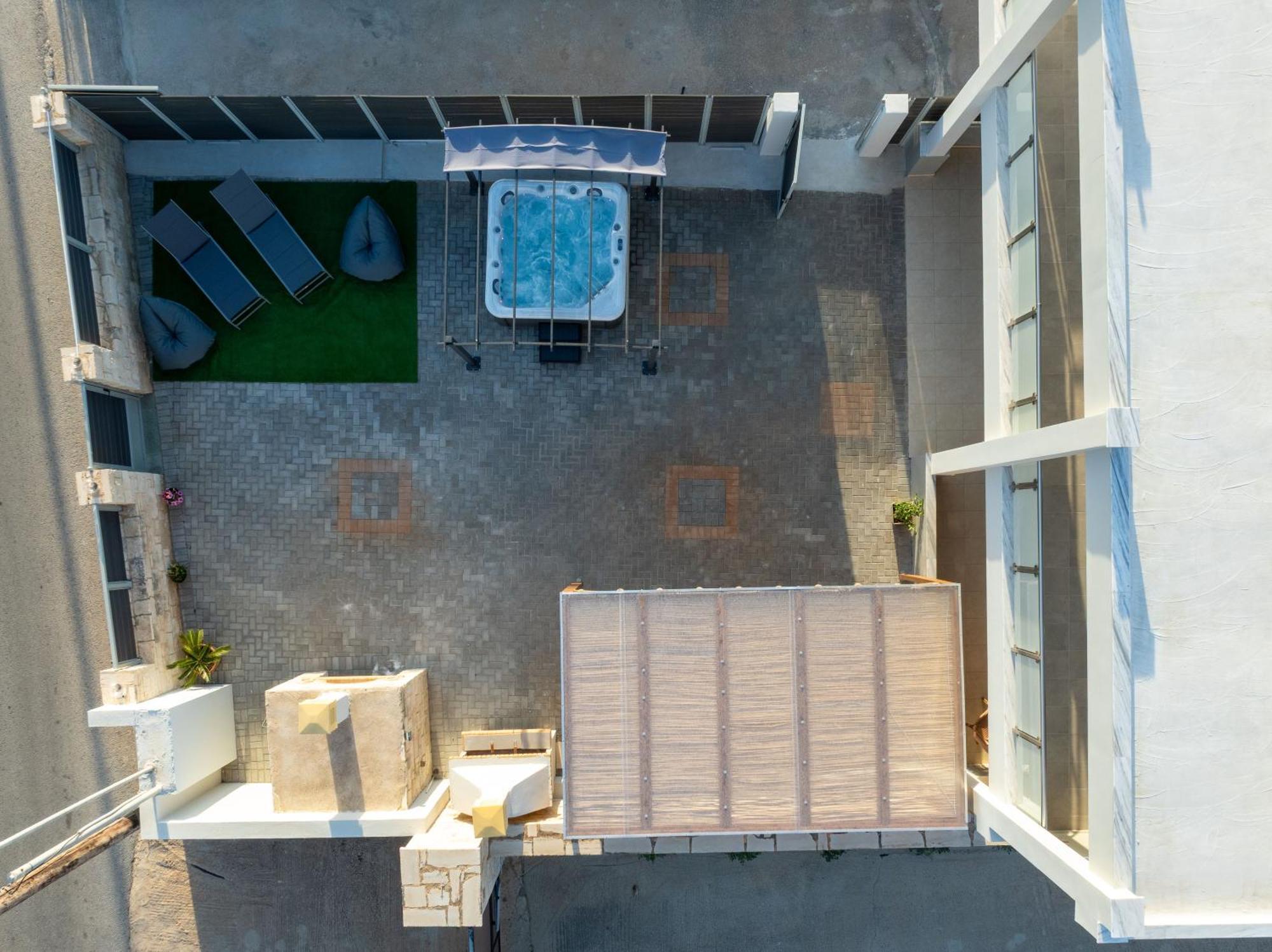 Md Residence Near The Beach W Bbq And Private Parking خيرسونِسوس المظهر الخارجي الصورة